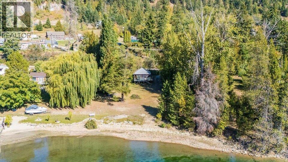 3788 Broadwater Rd, Castlegar, BC V1N 4V4