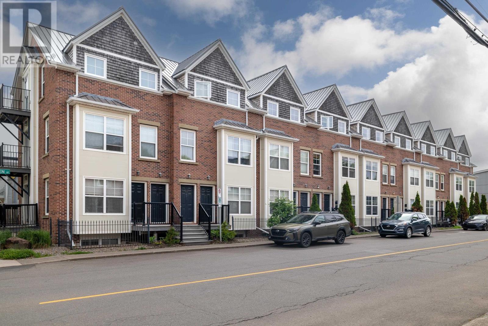 328 A Queen St, Charlottetown, PE C1A 4C3
