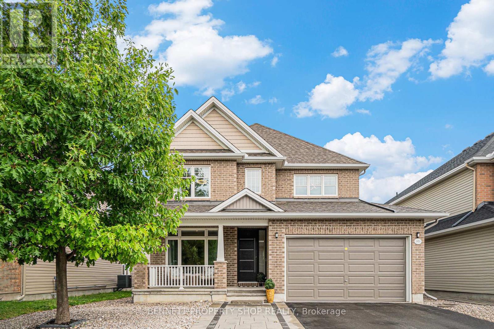 1870 Maple Grove Rd, Ottawa, ON K2S 0W3