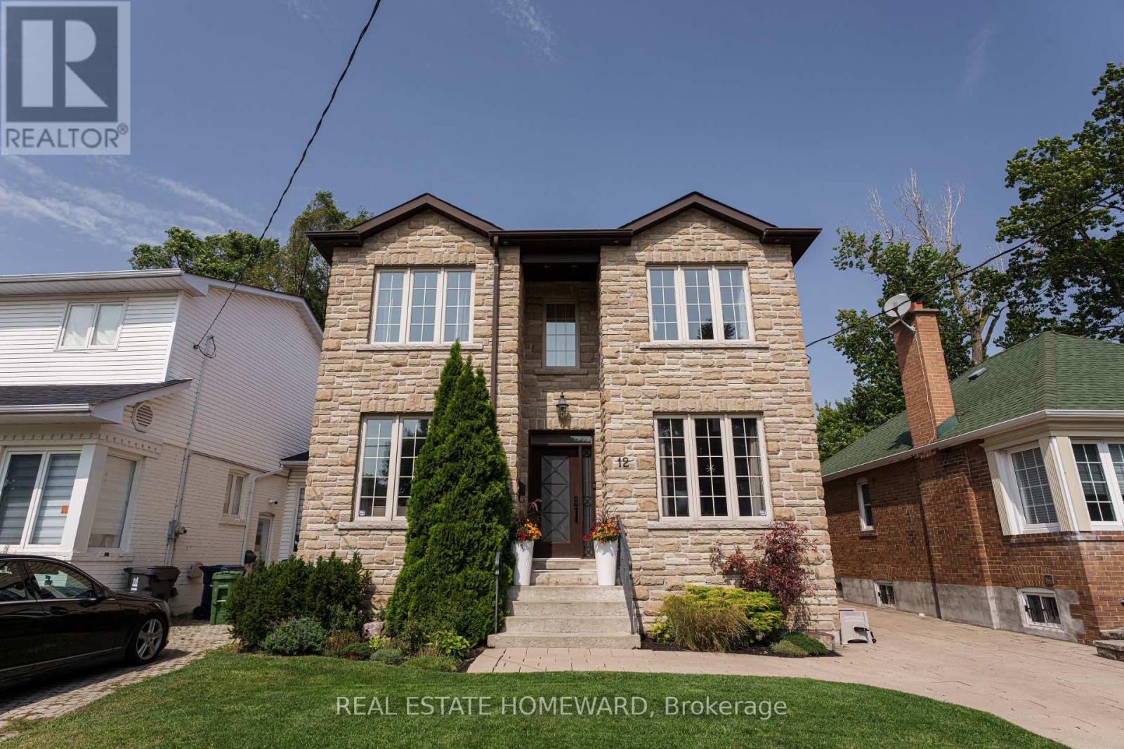 12 Anndale Rd, Toronto, ON M1N 1C5