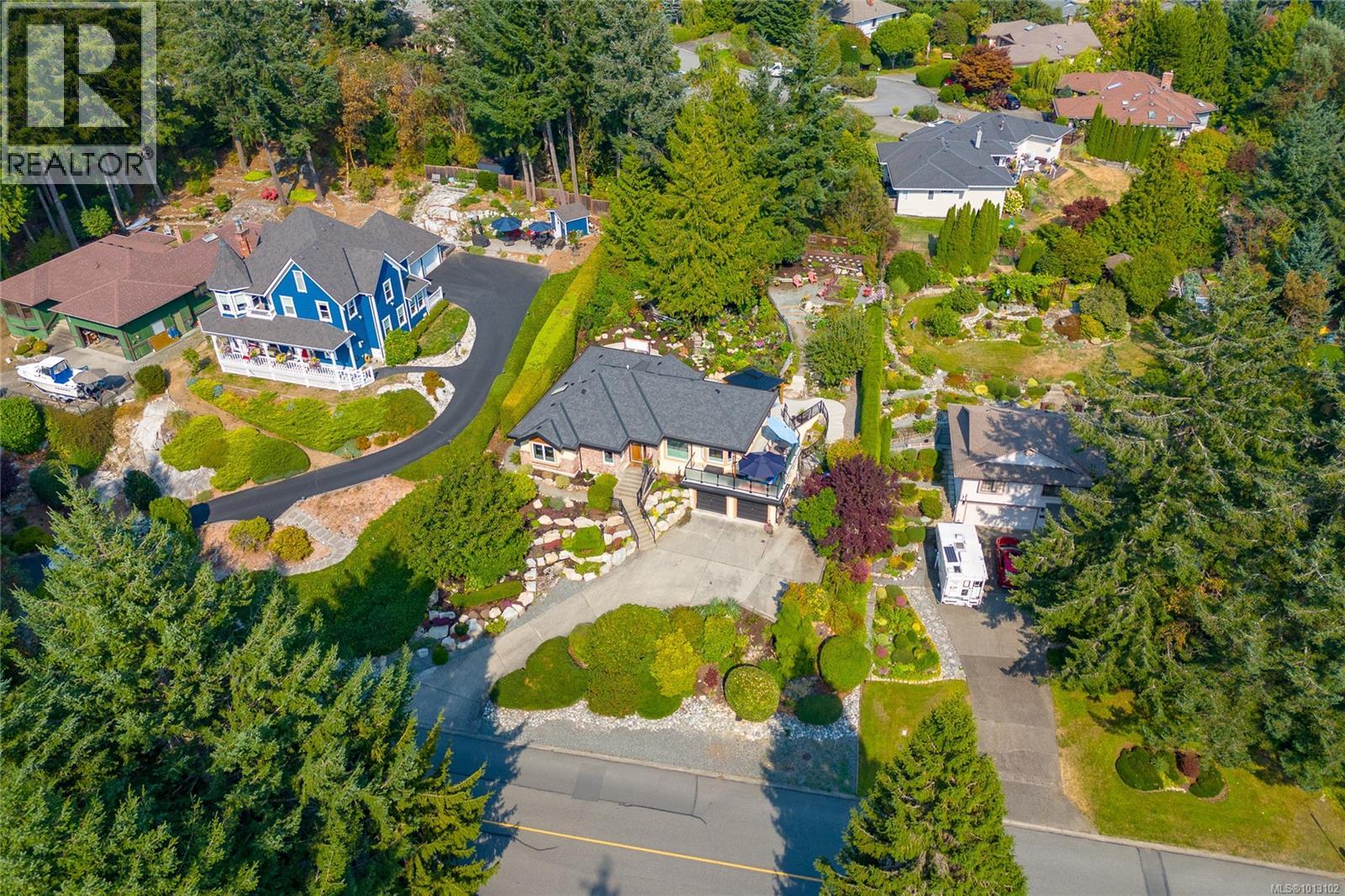 1650 Barrett Dr, North Saanich, BC V8L 5A6