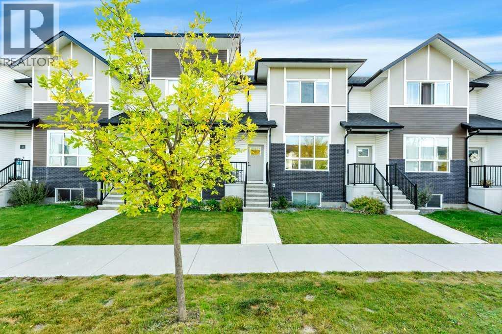 7 Evergreen Way, Red Deer, AB T4P 3G5