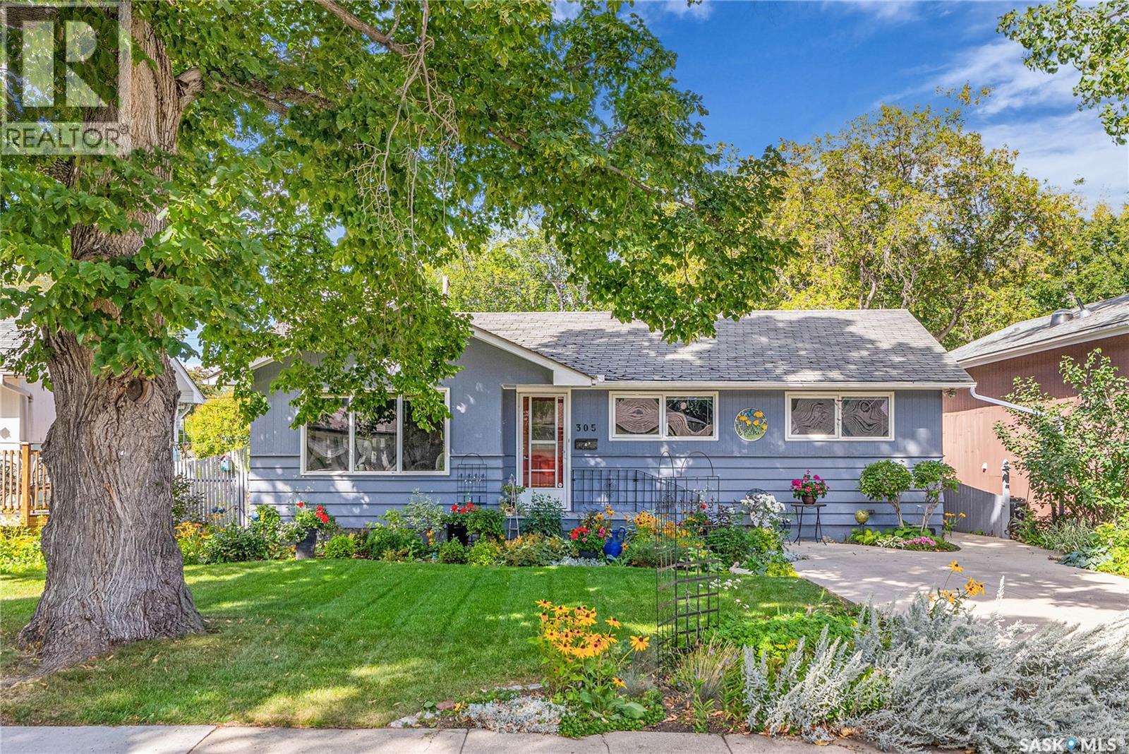 305 Elm St E, Saskatoon, SK S7J 0G9