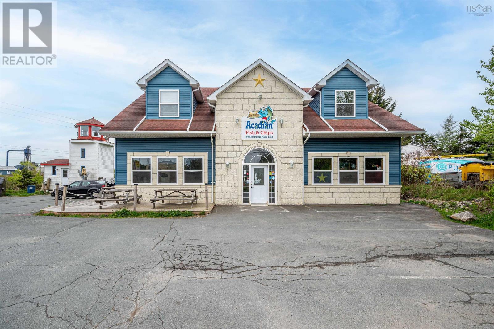 1990 Hammonds Plains Rd, Hammonds Plains, NS B4B 1P4