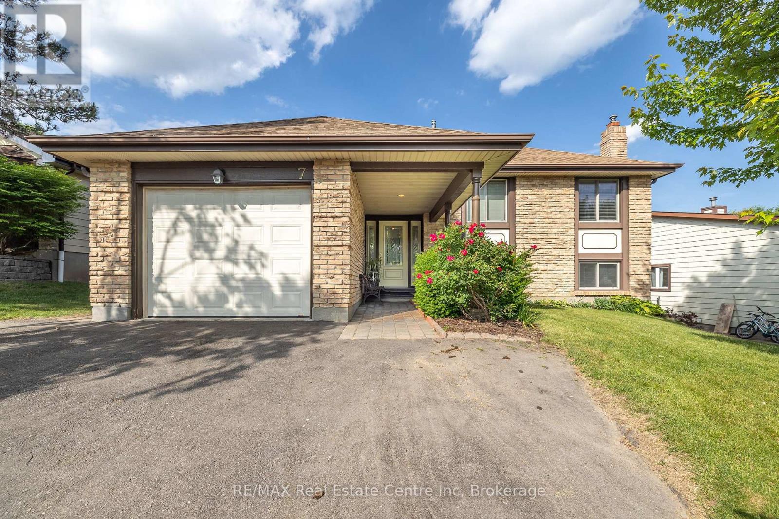 7 Westhill Rd, Guelph, ON N1H 7R8