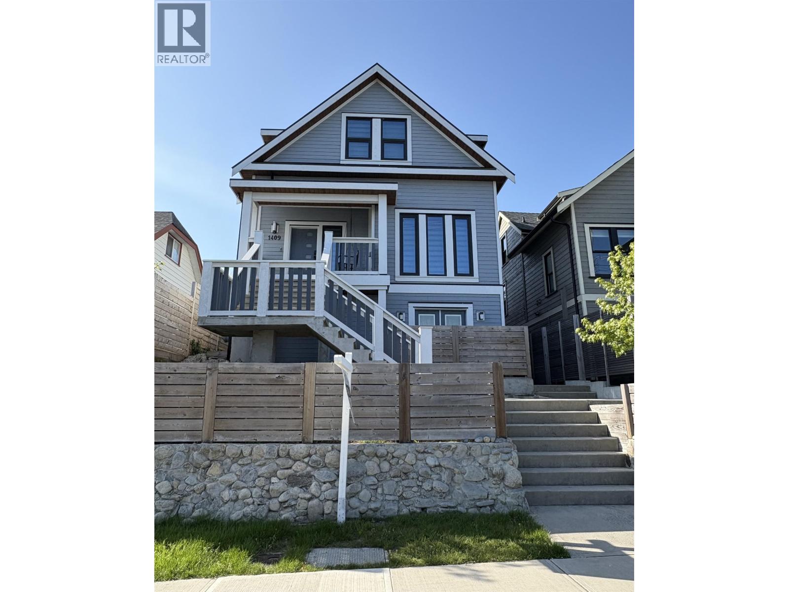 1409 Sixth Ave, New Westminster, BC V3M 2C5