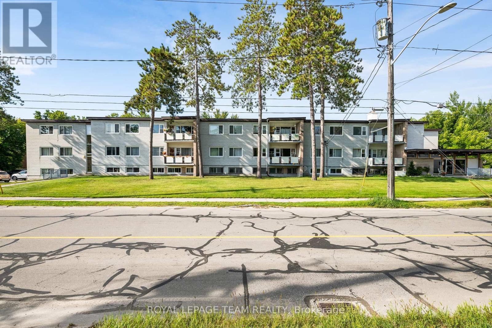 5 Rogers Rd, Perth, ON K7H 1N9