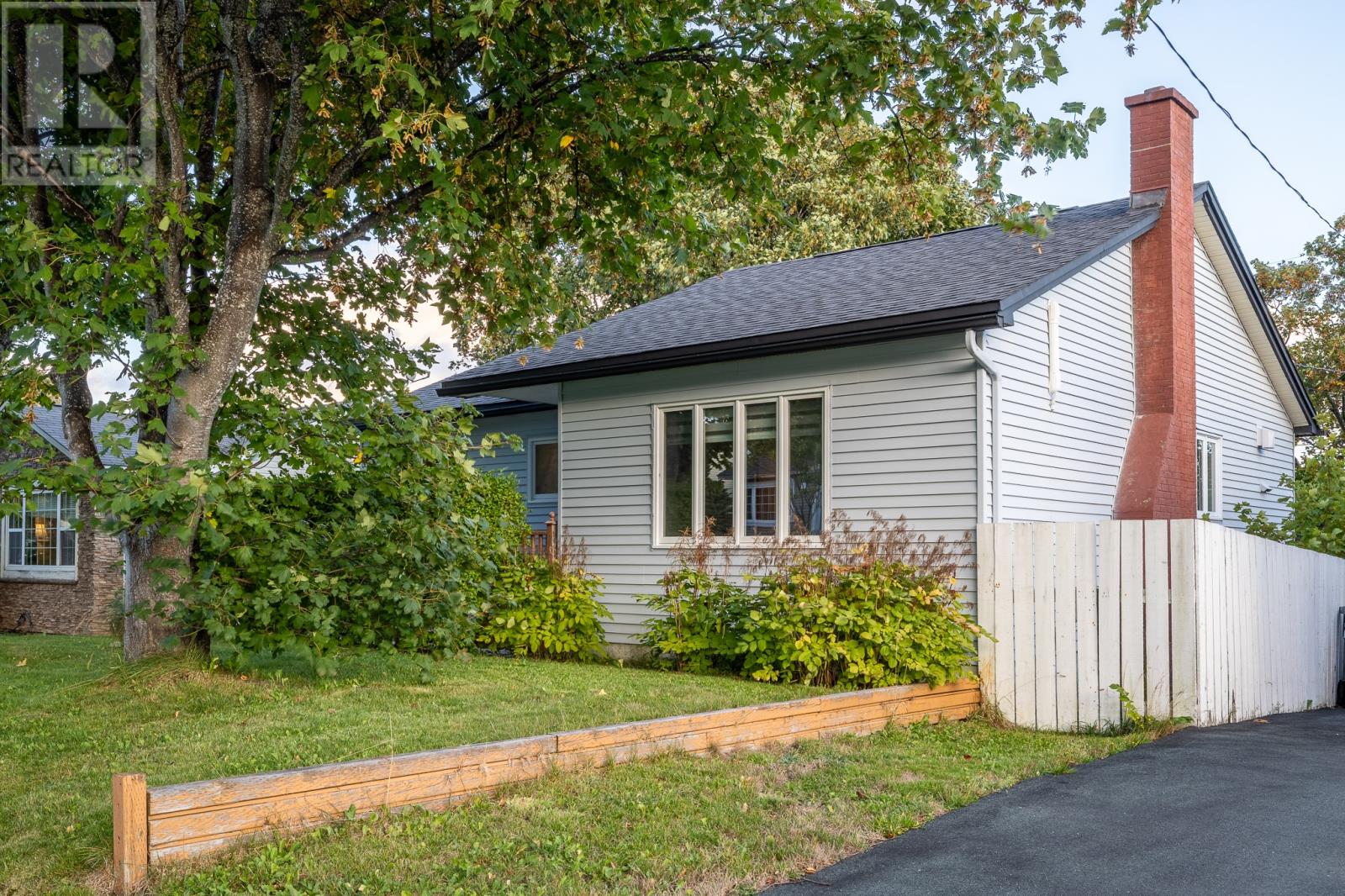 15 Horwood St, St. John's, NL A1A 1X4