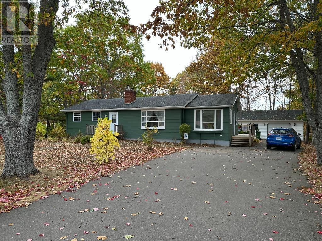 2807 Pinecrest Drivehayes Subdivision, Coldbrook, NS B4R 1B3