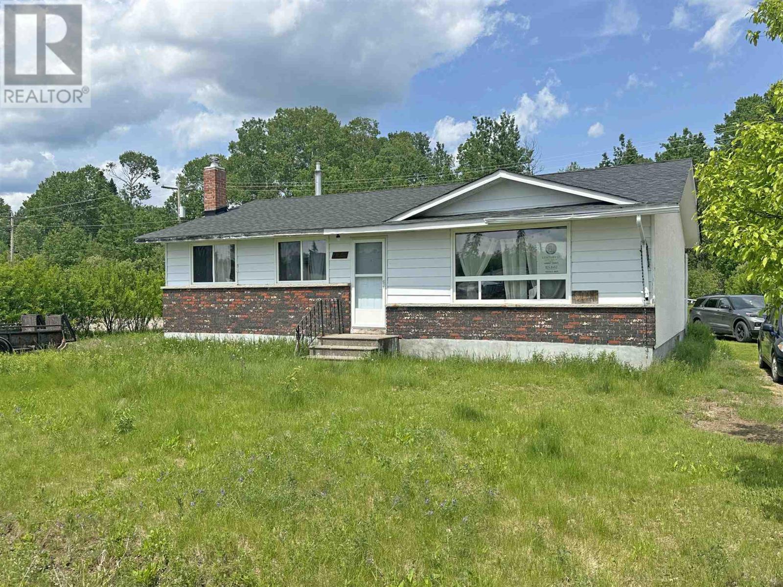 124 Highland Cres, Nakina, ON P0T 2H0