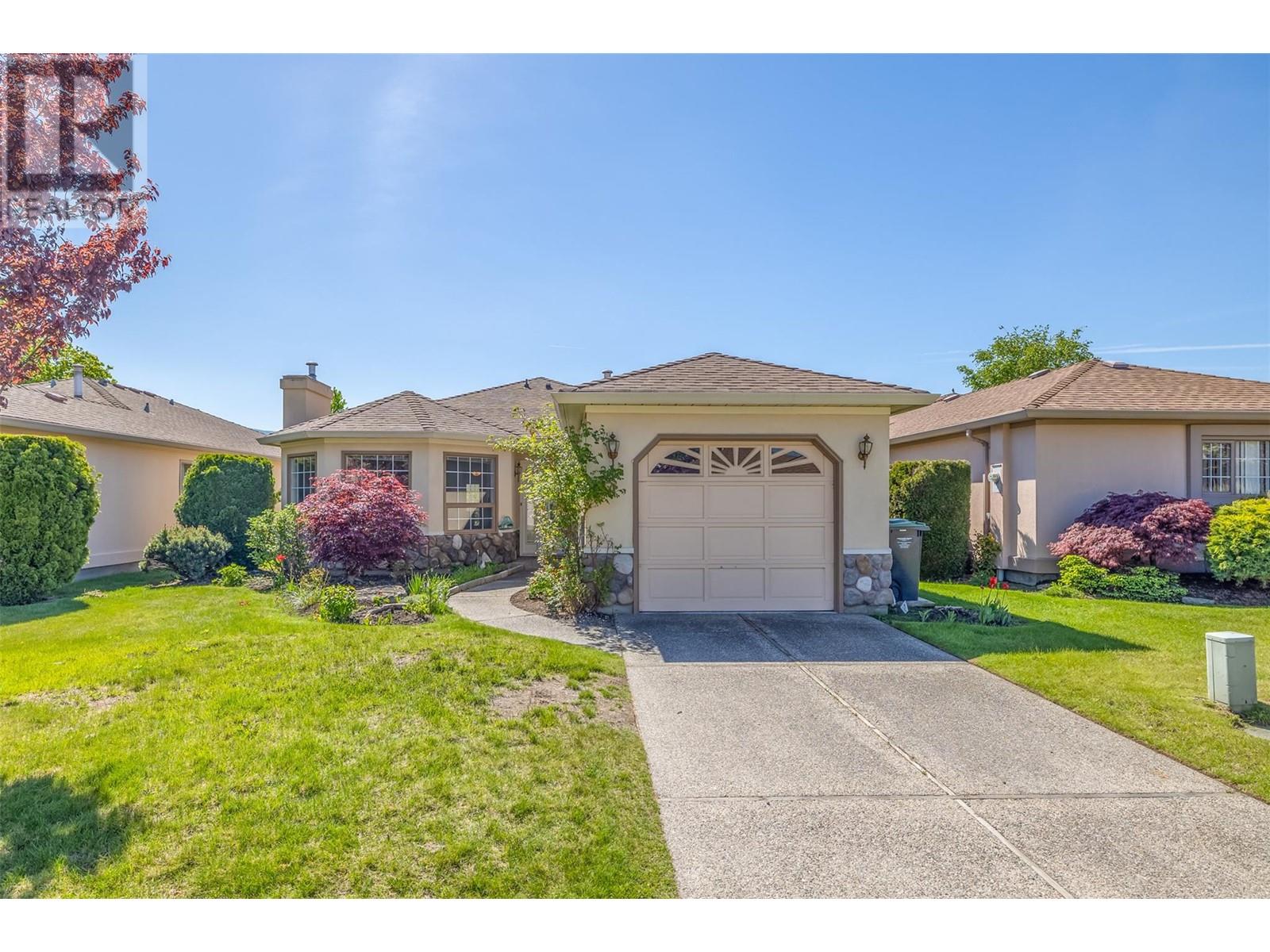1201 Cameron Avenue Unit 9, Kelowna, BC V1W 3R7