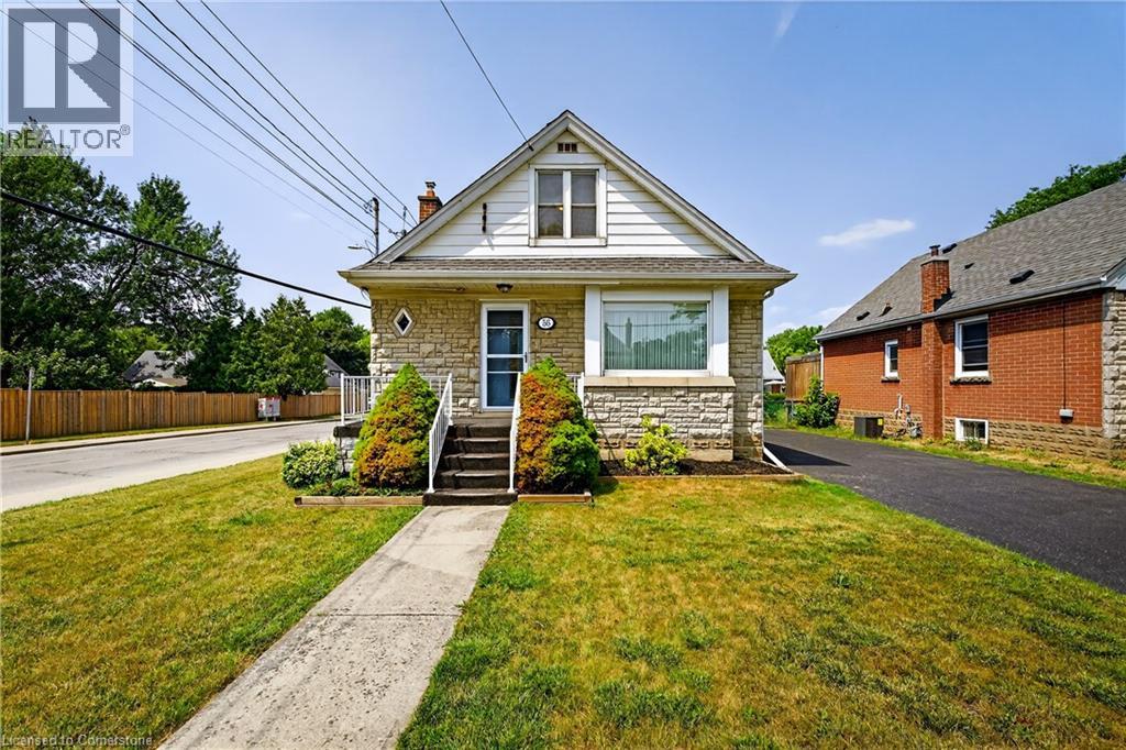 56 W 1st St, Hamilton, ON L9C 3C1