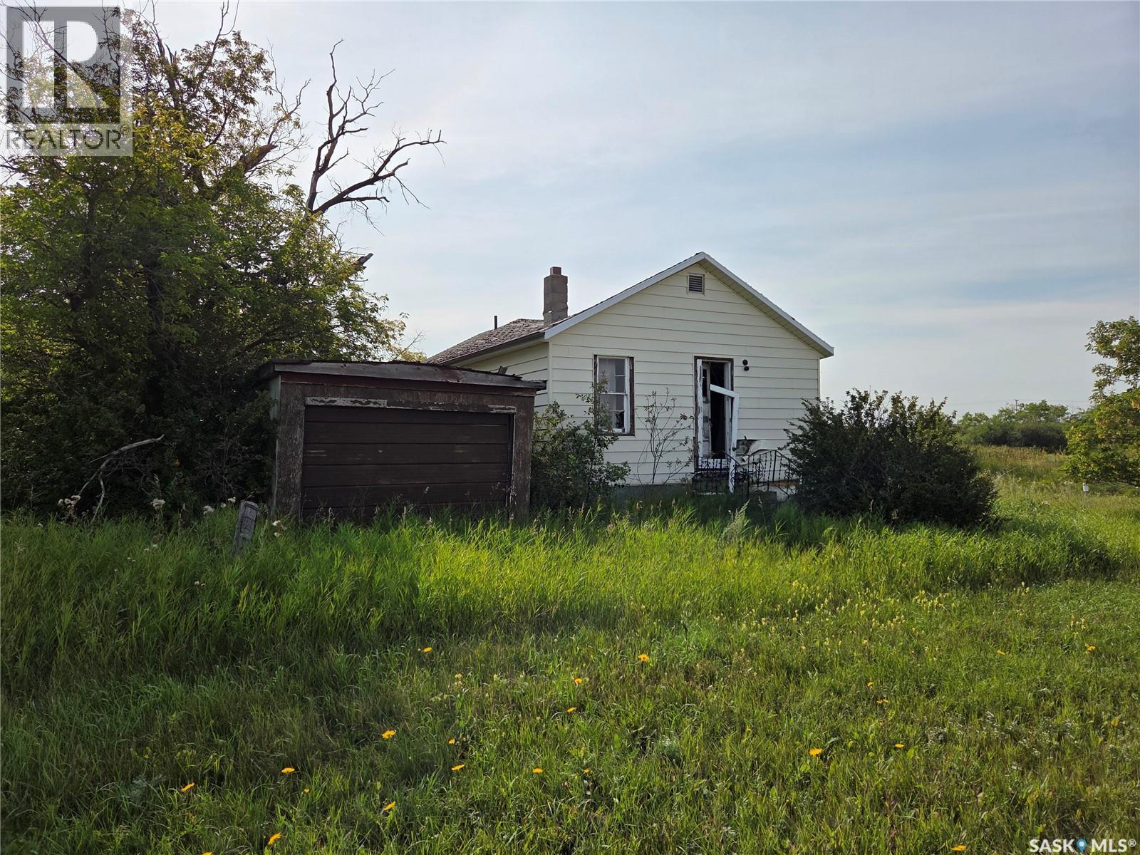 8 Sutherland St, Insinger Rm No. 275, SK S0A 1L0
