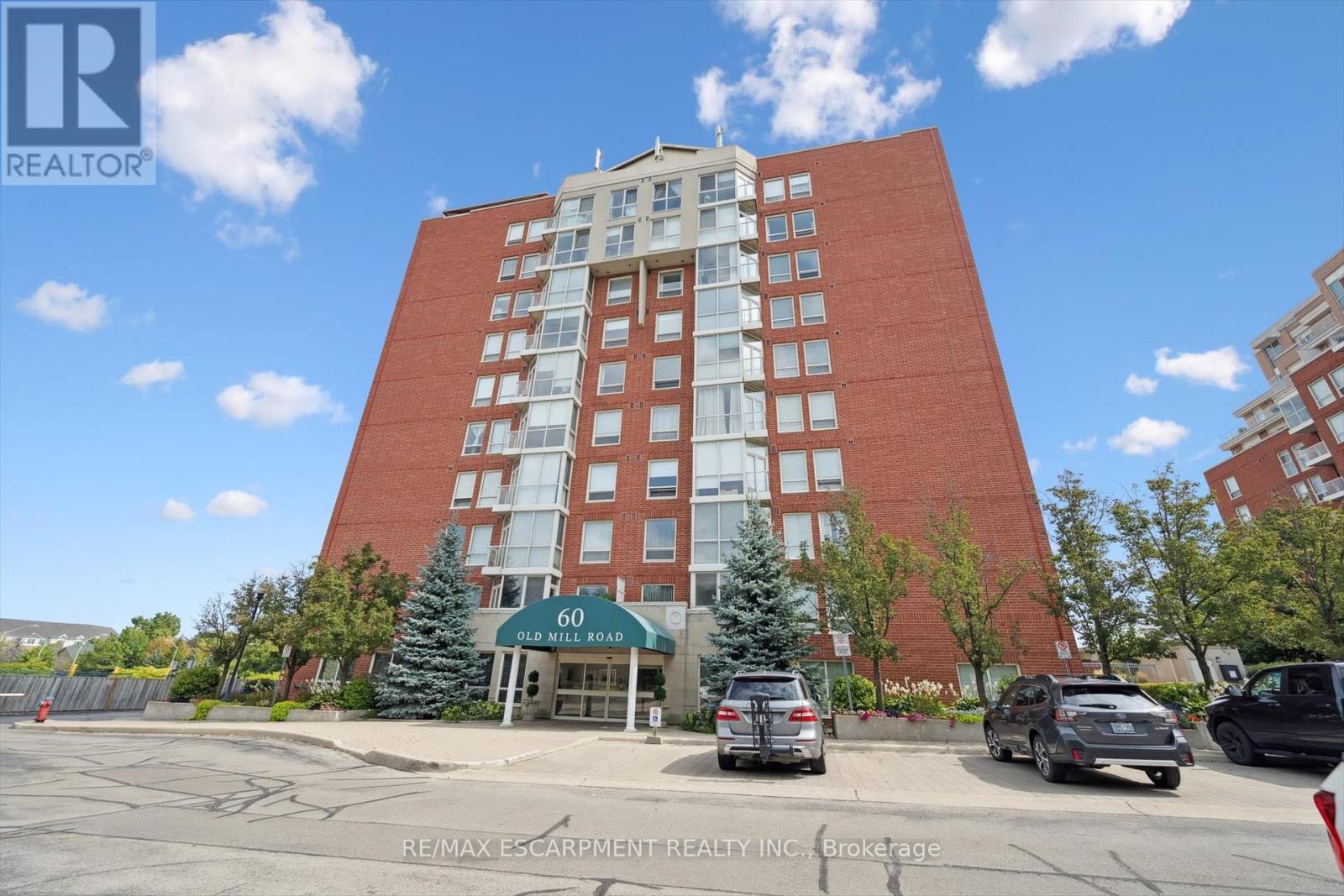 704 60 Old Mill Rd, Oakville, ON L6J 7V9