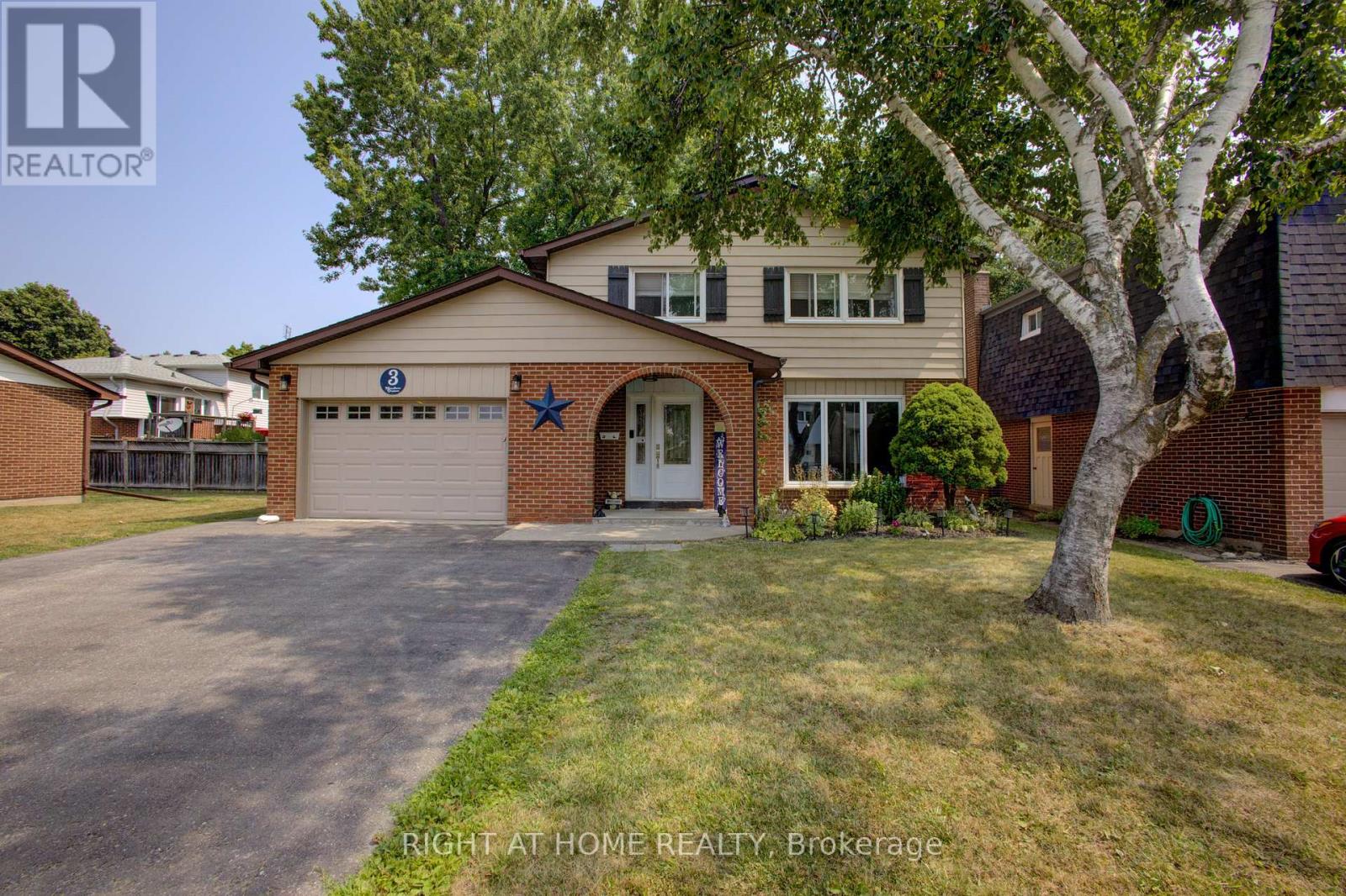 3 Newton Dr, Orangeville, ON L9W 3E3