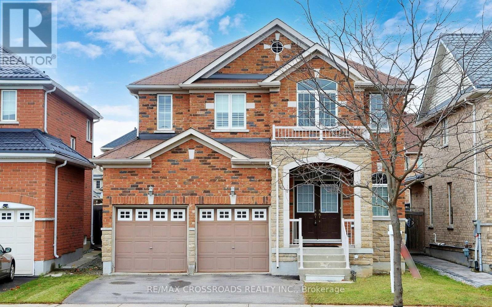 73 Eakin Mill Rd, Markham, ON L6E 1N9