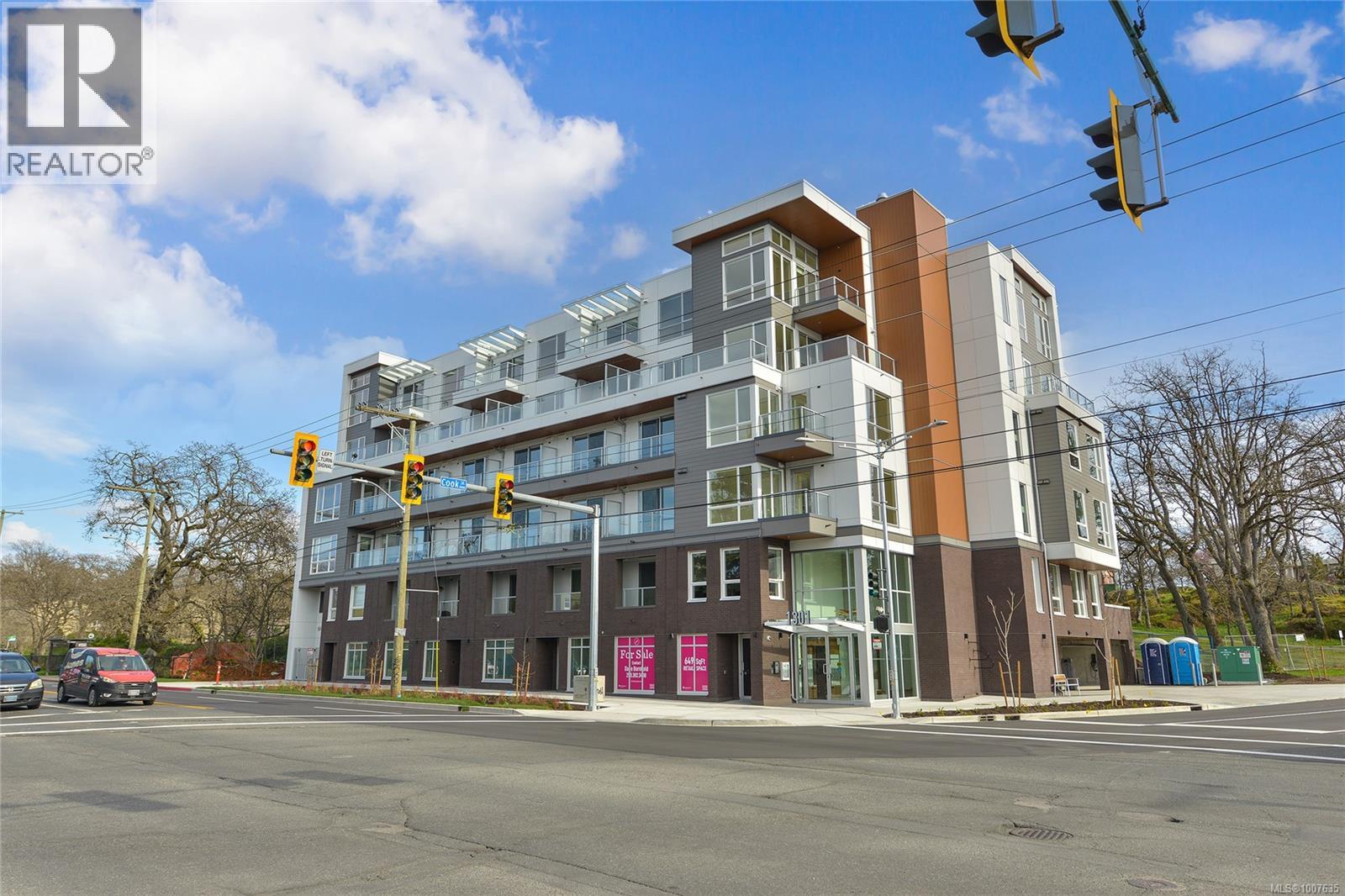 1301 Hillside Ave Unit 406 Ave, Victoria, BC V8T 2B3