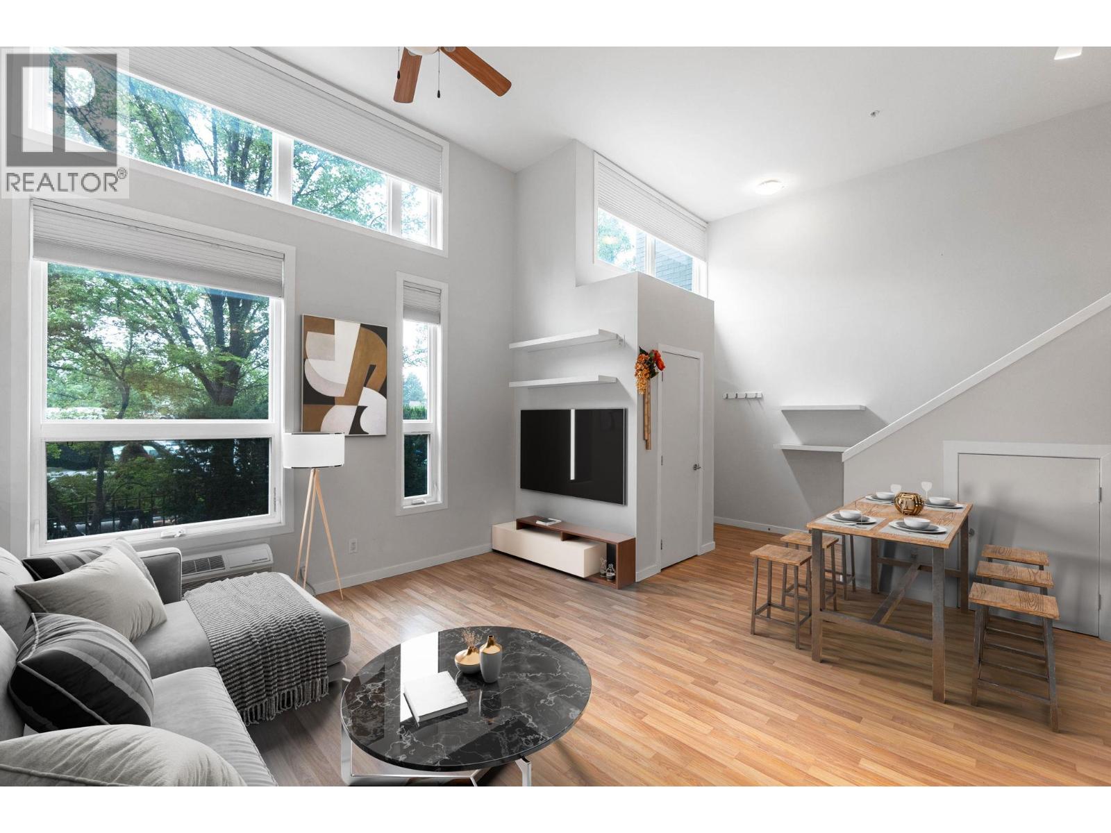1550 Dickson Avenue Unit 7, Kelowna, BC V1Y 9Y8