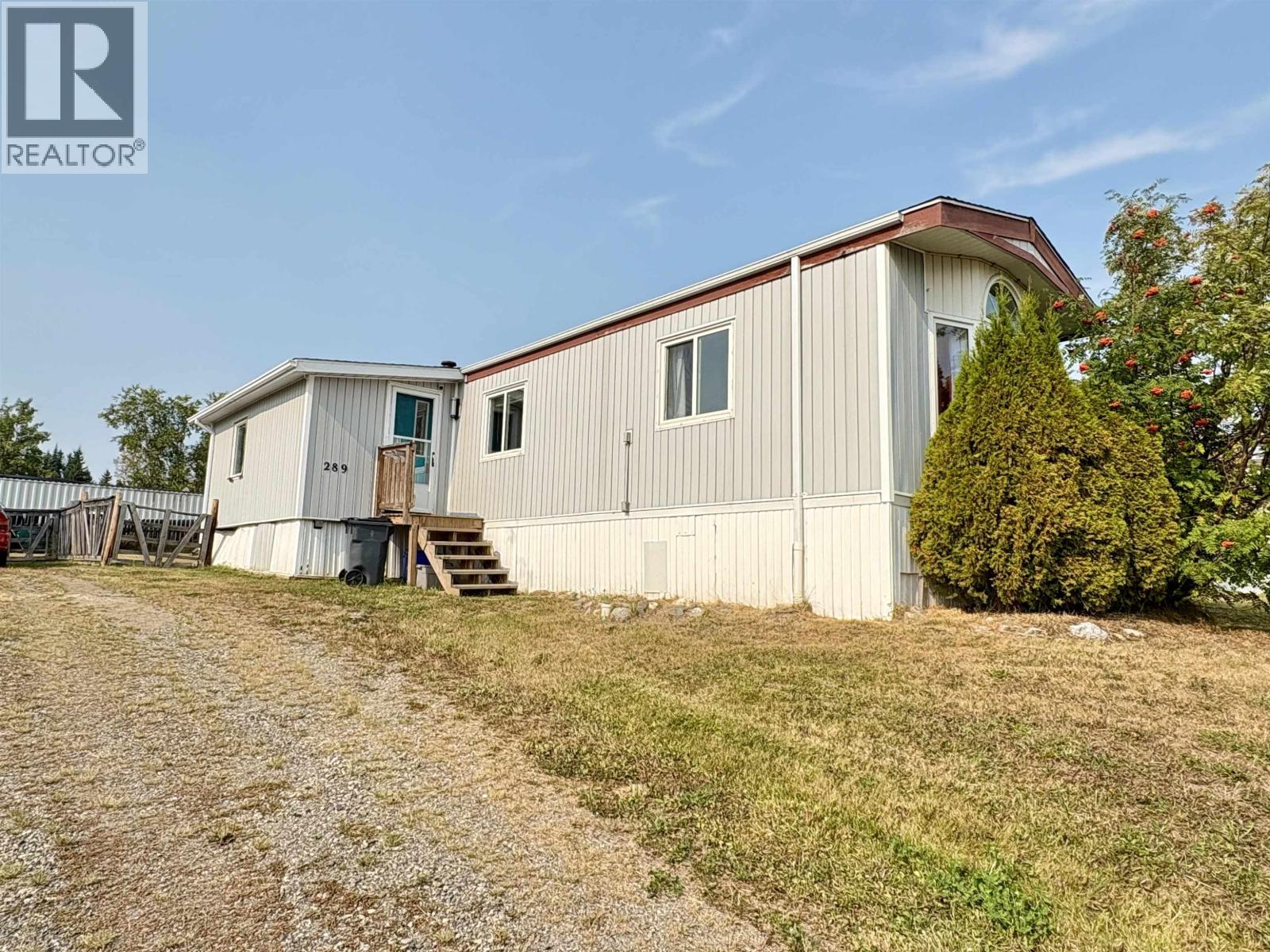 289 N Blackburn Rd, Prince George, BC V2N 6G1