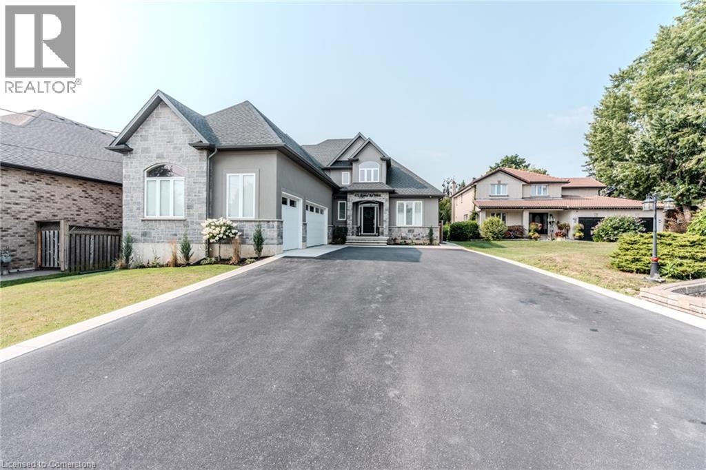 671 Rymal Rd W, Hamilton, ON L9B 2N9