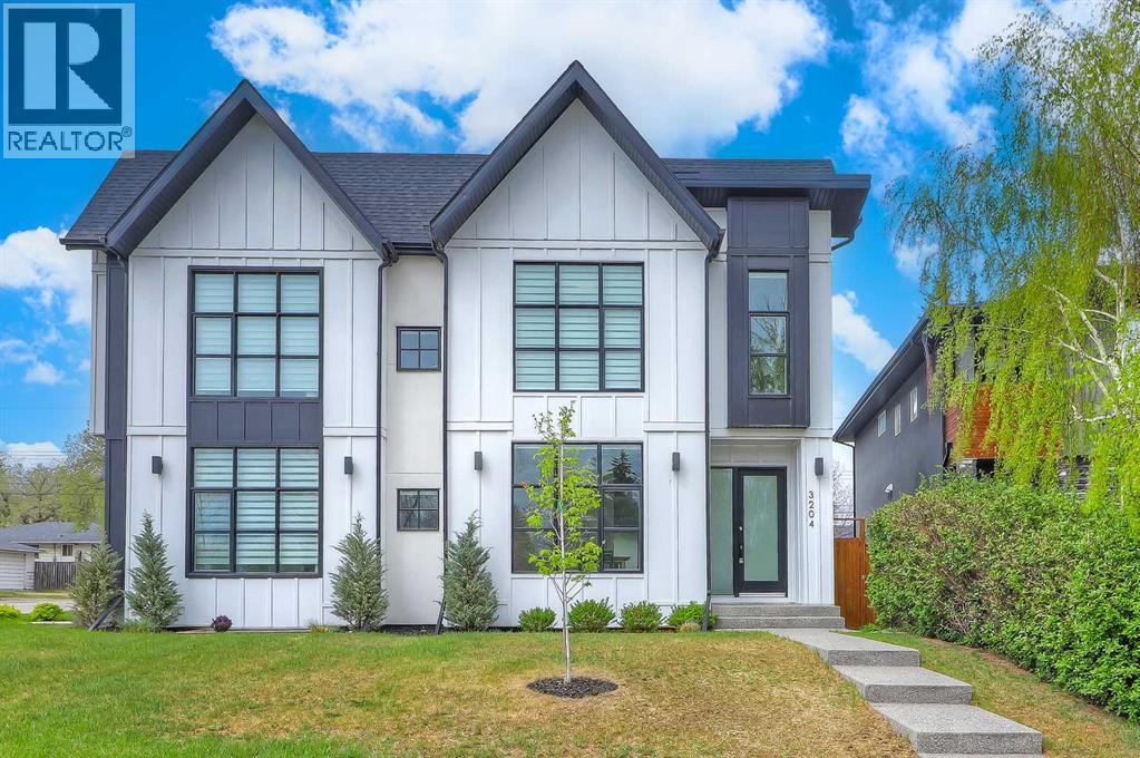 3204 Kerrydale Rd SW, Calgary, AB T3E 4S6