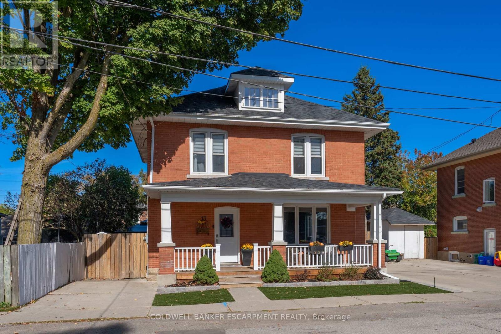 13 Wilbur St, Halton Hills, ON L7J 2C3