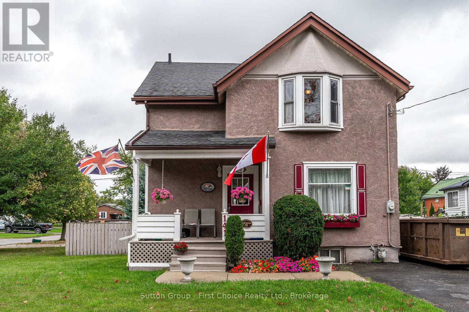 141 Perth St, Stratford, ON N5A 3Y1