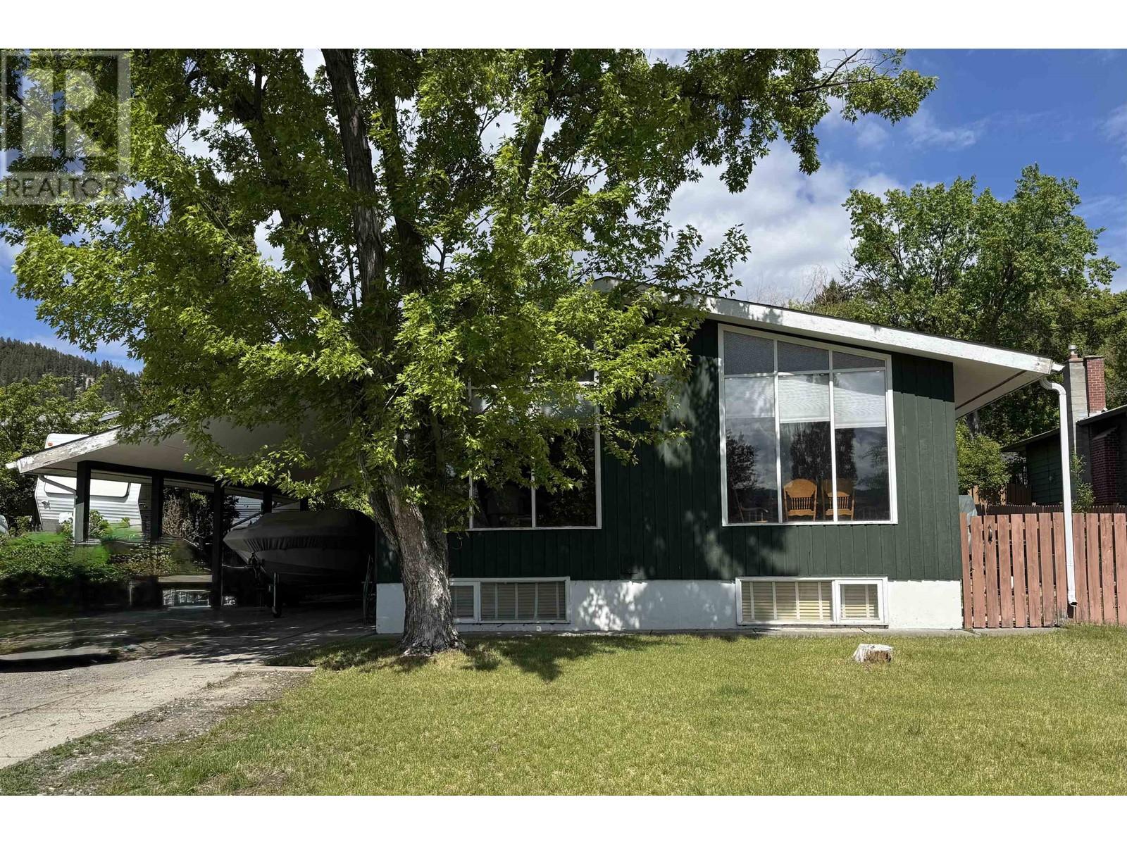 648 N 9th Ave, Williams Lake, BC V2G 2K6