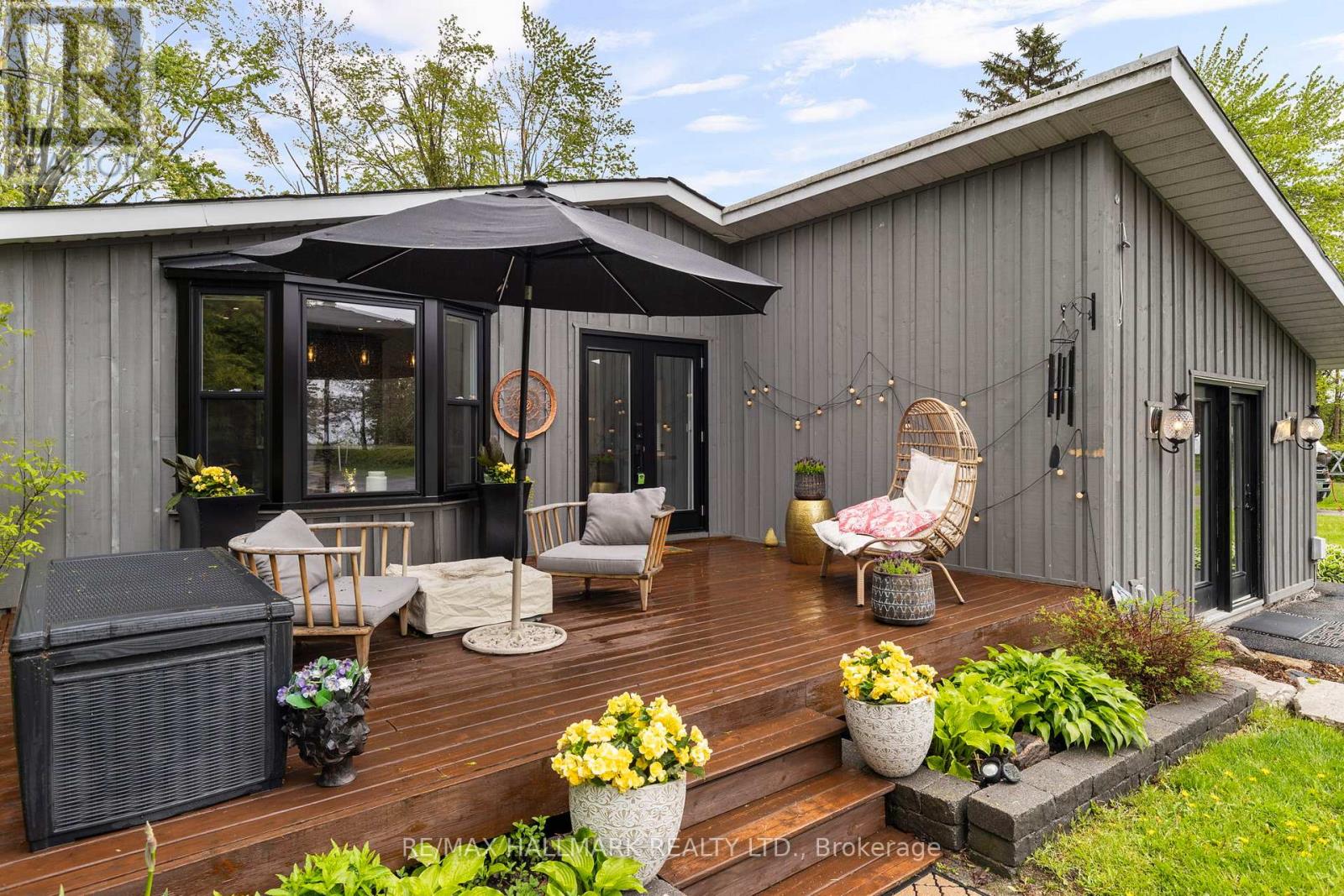 95 Lake Ave, Ramara, ON L0K 1B0