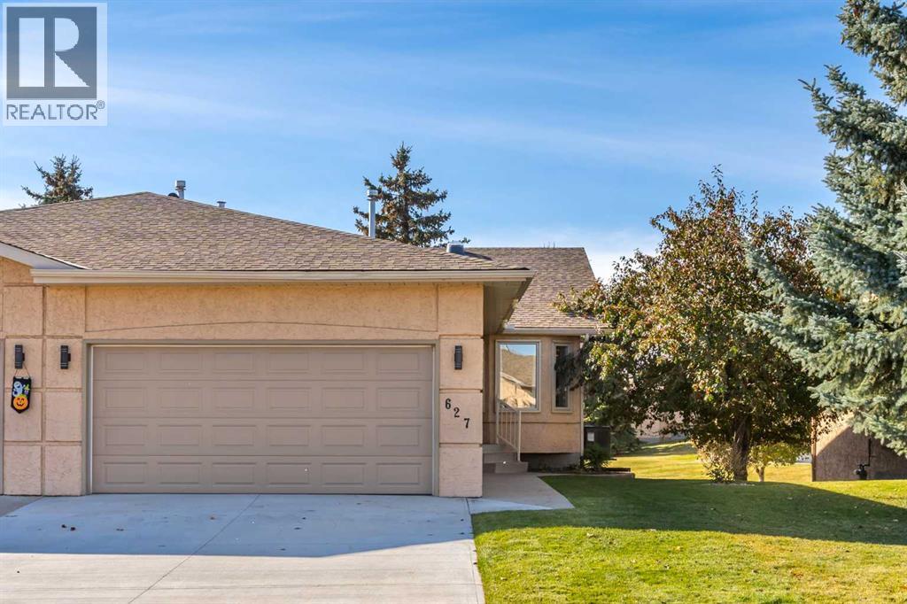 627 High View Park NW, High River, AB T1V 1E5