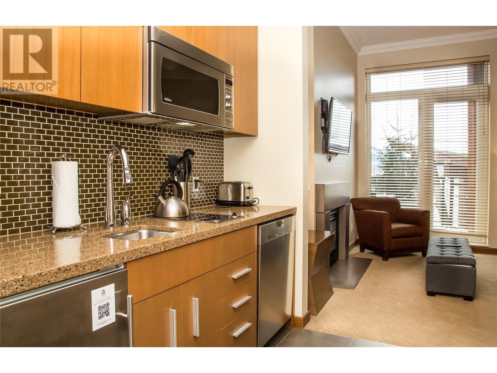 2950 Camozzi Road Unit 1212 Rd #1212, Revelstoke, BC V0E 2S1