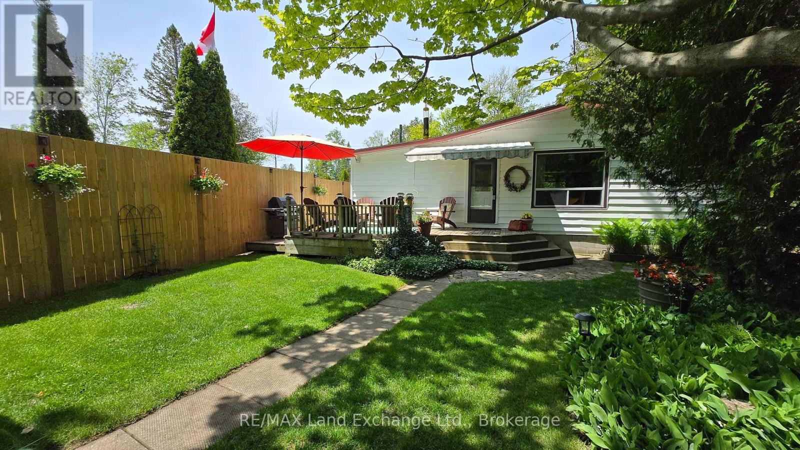 551 Attawandaron Rd, Huron-Kinloss, ON N0G 2R0