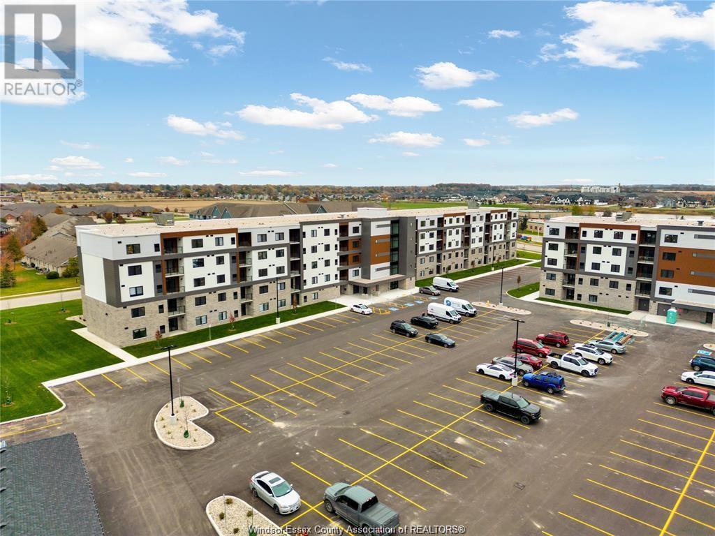 2550 Sandwich Parkway Unit 207, Lasalle, ON N9H 0N4