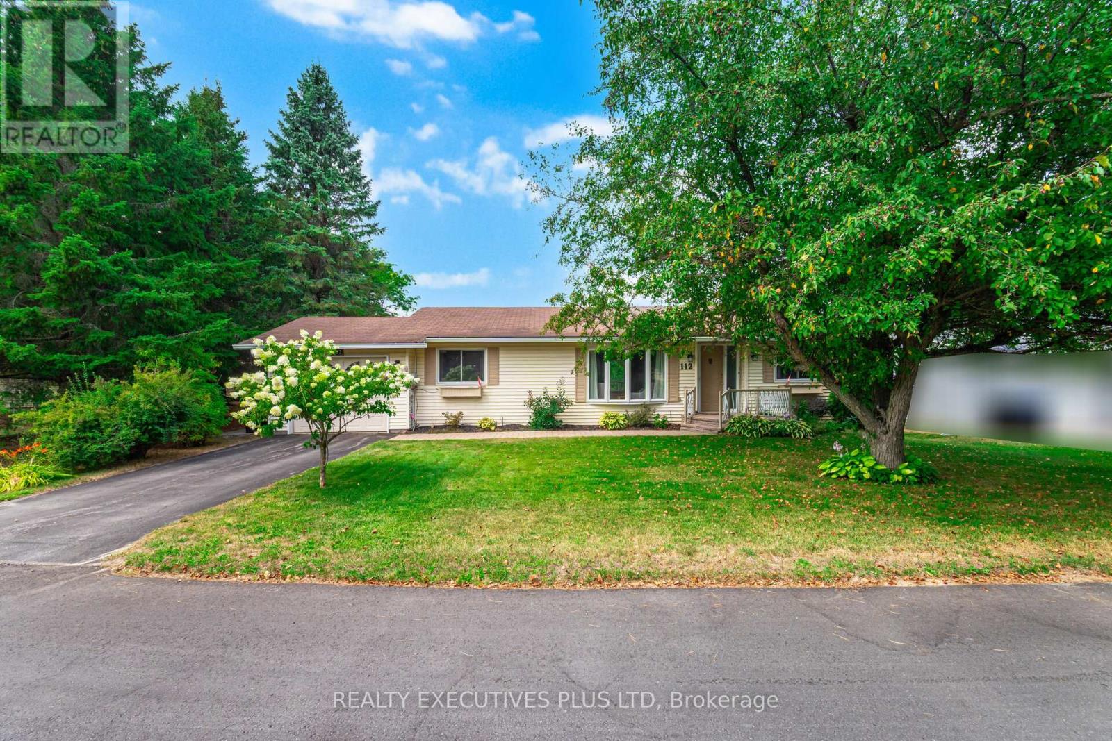 112 Tecumseth Pines Dr, New Tecumseth, ON L0G 1W0