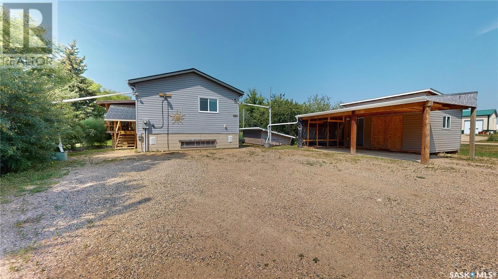 180 Stewart St, Kisbey, SK S0C 1L0