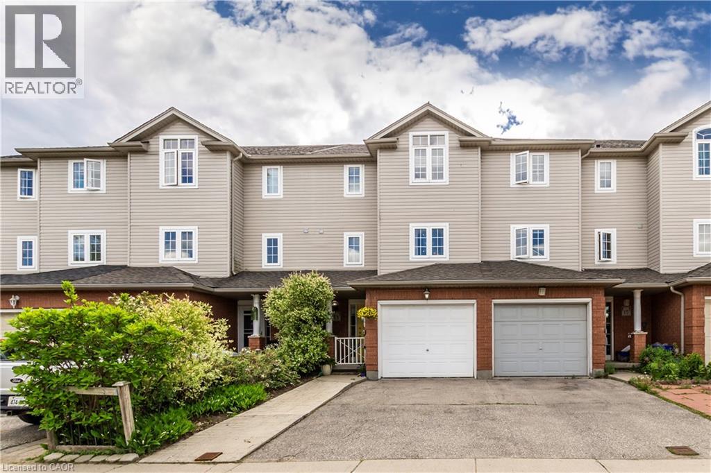 13 Ferncliffe St, Cambridge, ON N1T 2C8