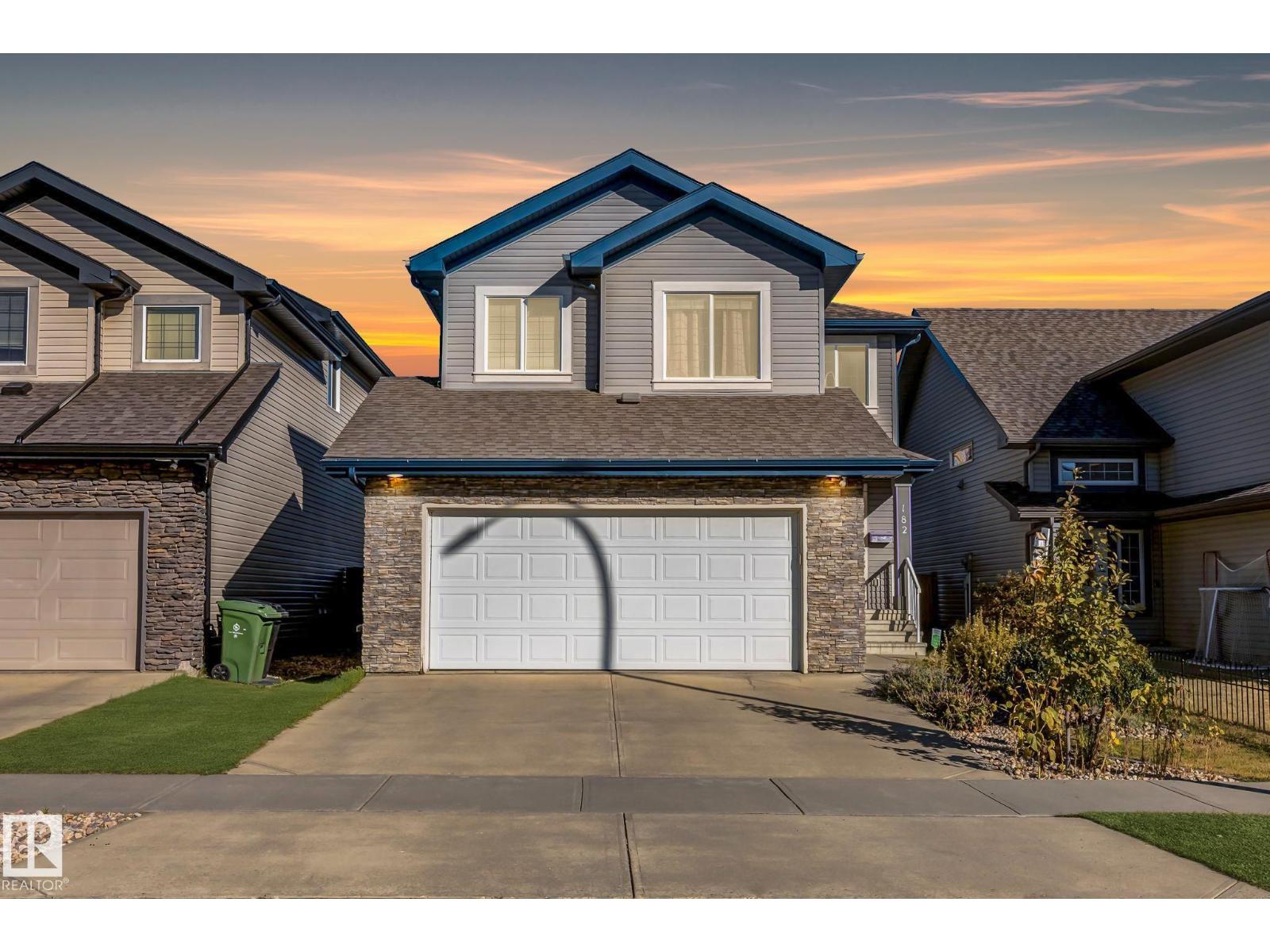 182 Wellington Pl, Fort Saskatchewan, AB T8L 0G4