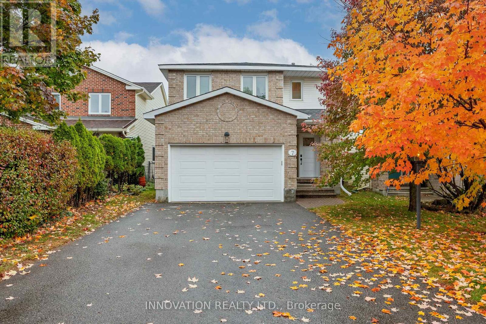 7 Hyannis Ave, Ottawa, ON K2J 3H9