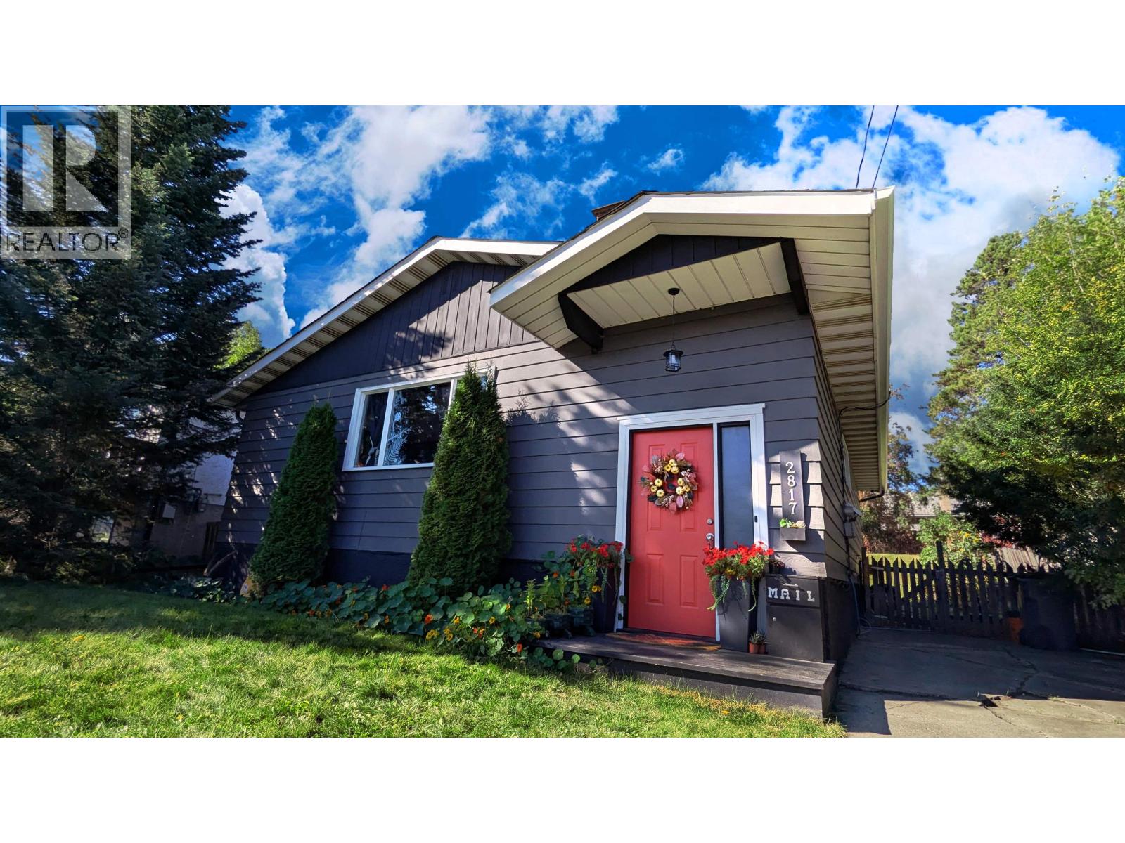 2817 Oak St, Prince George, BC V2L 2B1