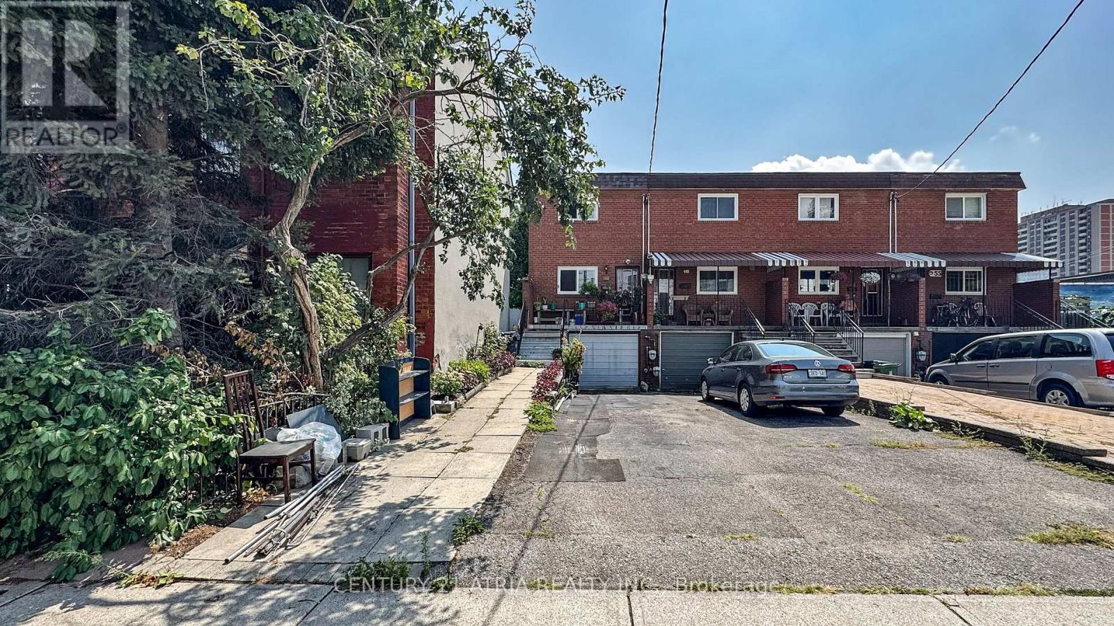 49 Noble St, Toronto, ON M6K 2C7
