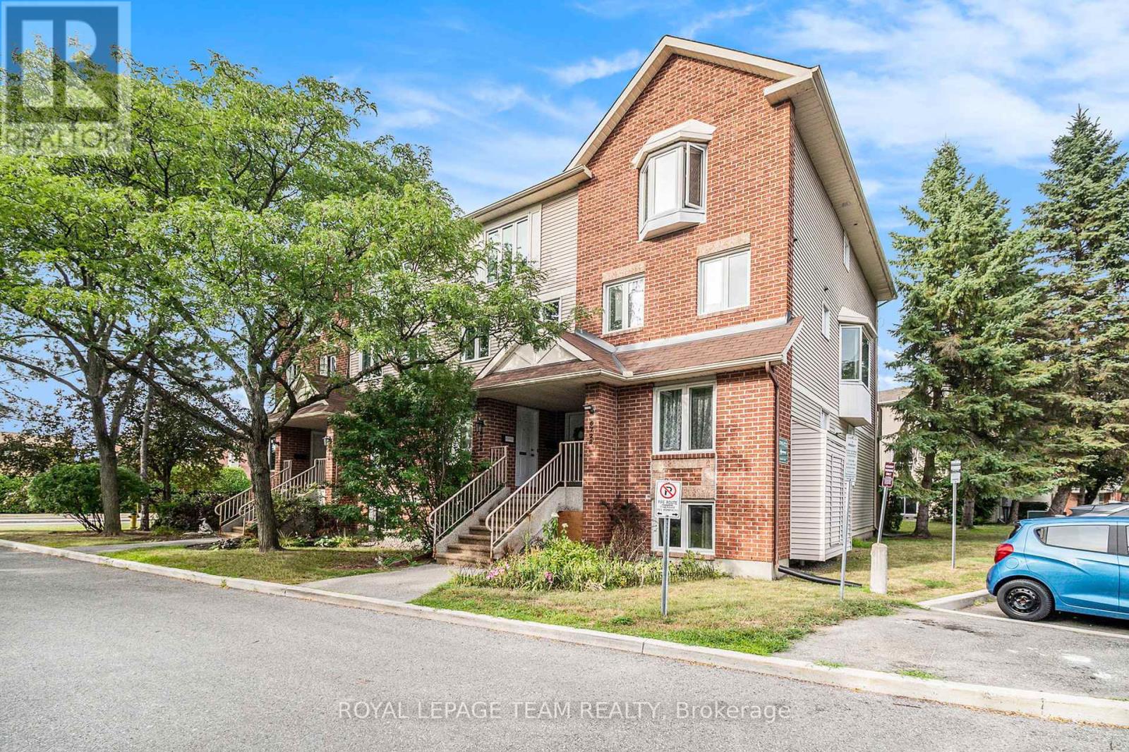 6720 Jeanne-darc Blvd B Blvd, Ottawa, ON K1C 6E9