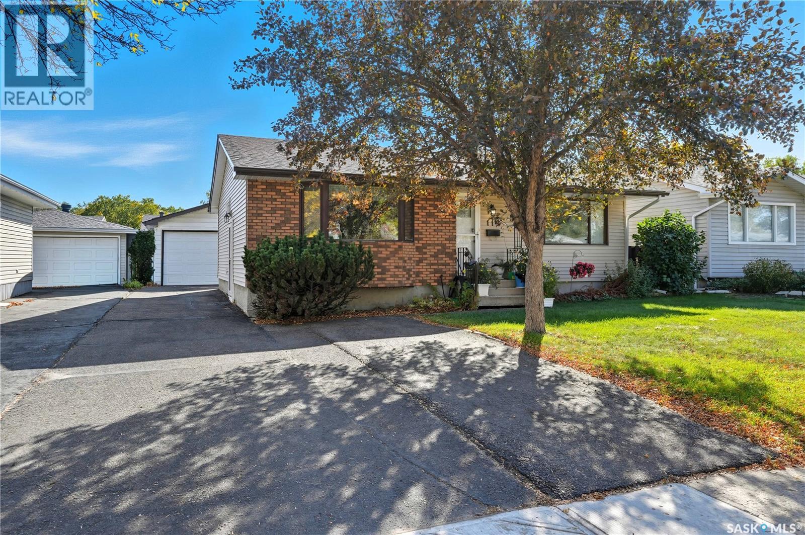 119 Hammond Rd, Regina, SK S4R 3C9