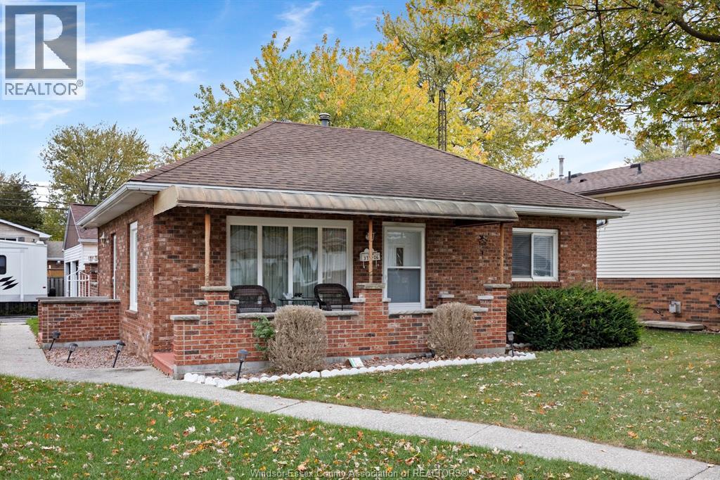 3706 Bliss, Windsor, ON N8W 3C2