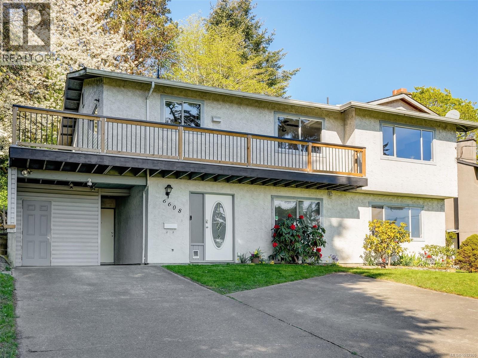 6608 Rey Rd, Central Saanich, BC V8Y 1V2