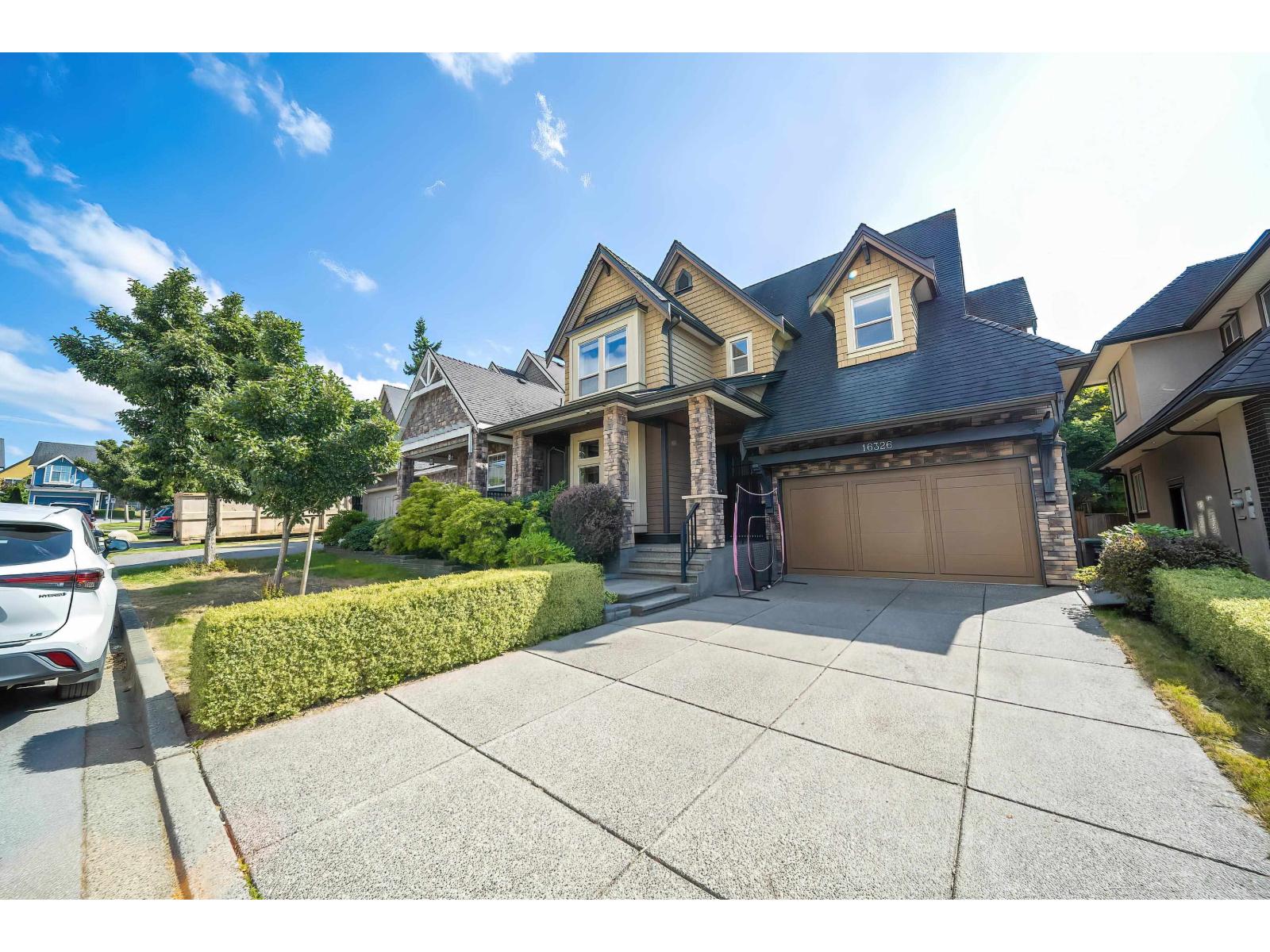25 Avenue Unit 16326, Surrey, BC V3Z 6S1