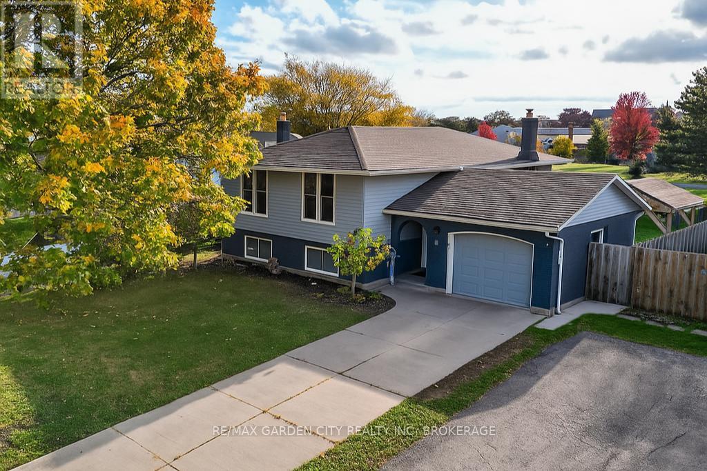4 Jeanette Dr, St. Catharines, ON L2N 6M4