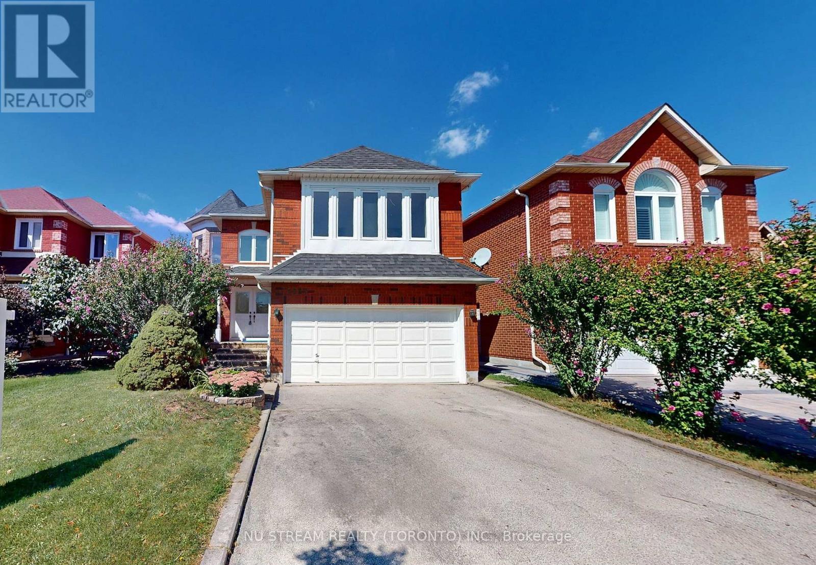1337 Daniel Creek Rd, Mississauga, ON L5V 1V3