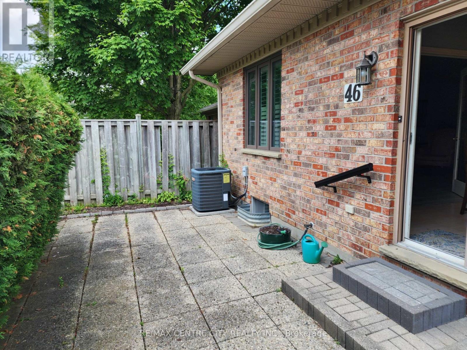 46 30 Doon Dr, London, ON N5X 3X2
