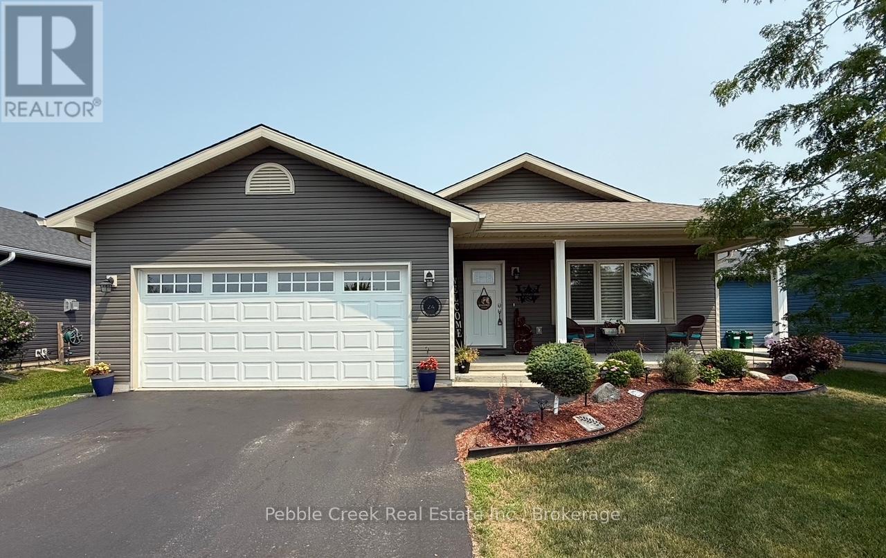24 Huron Heights Dr, Ashfield-colborne-wawanosh Colborne Twp, ON N7A 0B1