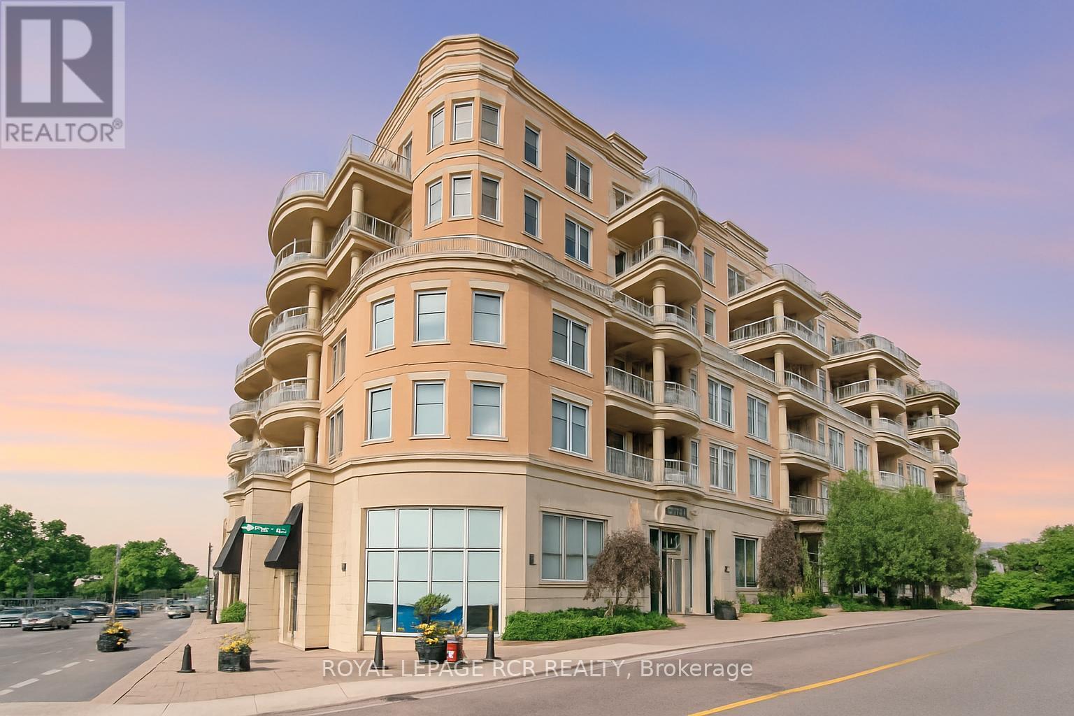 409 15277 Yonge St, Aurora, ON L4G 1Y3